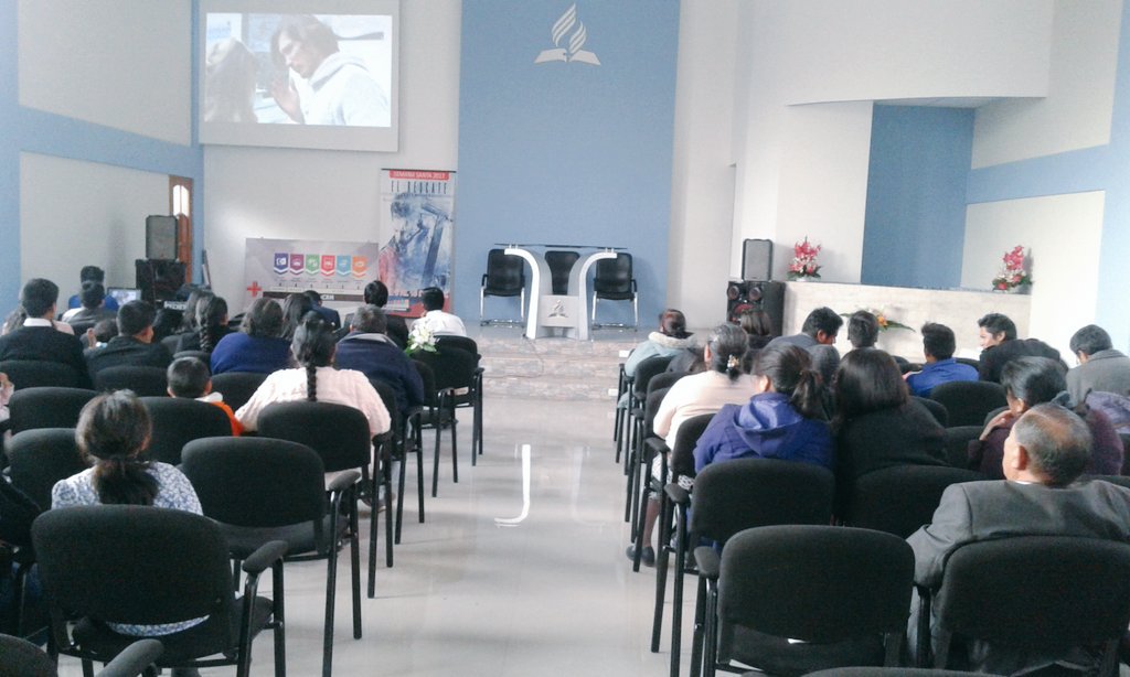 #Estreno de la pelicula El Rescate@EnzoChavez@Milton Cueva@Josue Llempen@Javier Torres