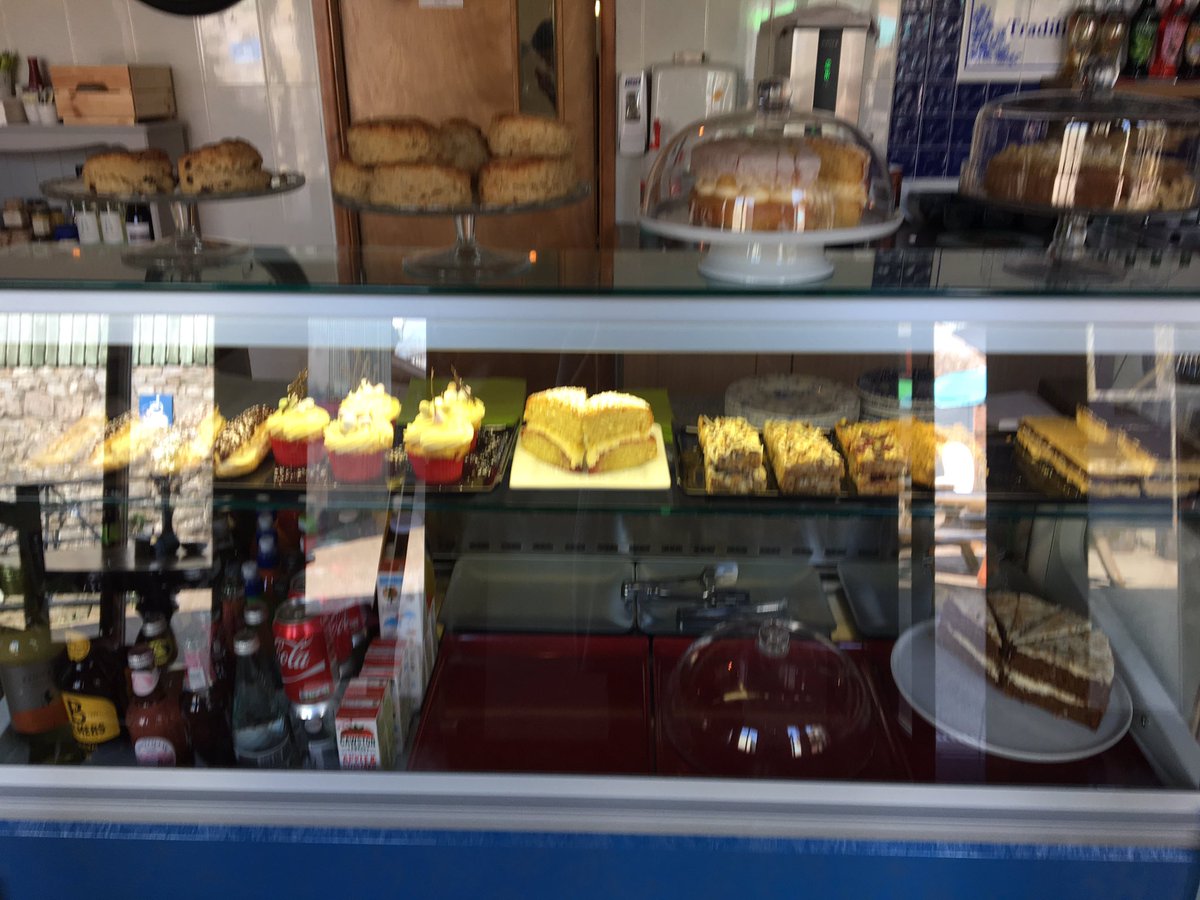Greystonehouse's tweet photo. Morning just !! It's a beautiful day. Suns out, brollies are up and cakes are ready #lakes #penrith #ullswater https://t.co/2CDzCRUBWo