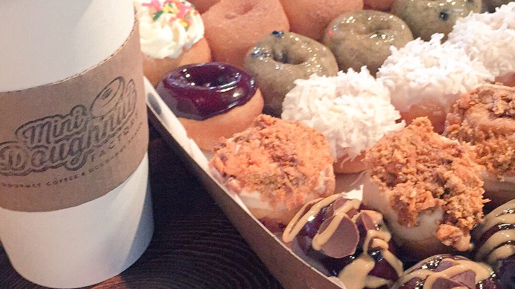 spidey_bolt's tweet photo. You know what mends a broken Bolts heart with not making playoffs?The sweet healing powers of @MiniDoughnuts 💙 #wegotnextyear ⚡️ https://t.co/8LF9tnQ9lG