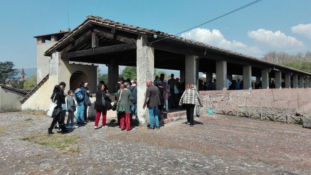 Oggi, alla Fortezza Santa Barbara di #Pistoia, si respira poesia, arte e musica
#leggerelacittà2017 #culturaècomunità #pistoia17