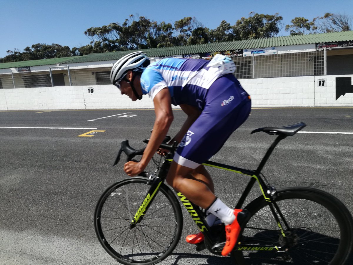 OutridersCycleClub tweet media