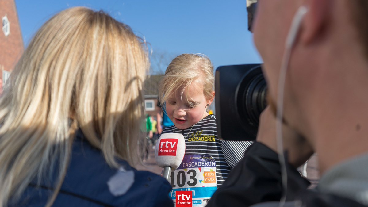 1500 kinderen deden vanmorgen mee aan de Unicef-kidsrun in Hoogeveen en nog eens 100 aan de Giga-G-Run. Meer foto's: rtvd.nl/UNxg