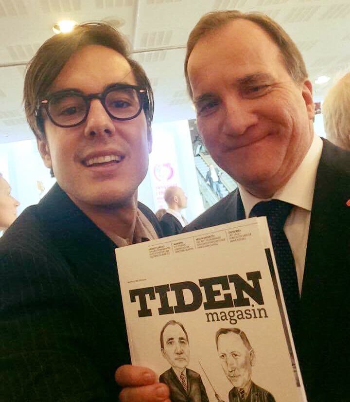 TidenMag's tweet photo. "Klart jag läser Tiden". 
Gör som statsministern, läs Tiden och missa inte vårt kampanjerbjudande 4 nr + bok 199kr https://t.co/A7OjQTkCCd https://t.co/mZpyqAilJN