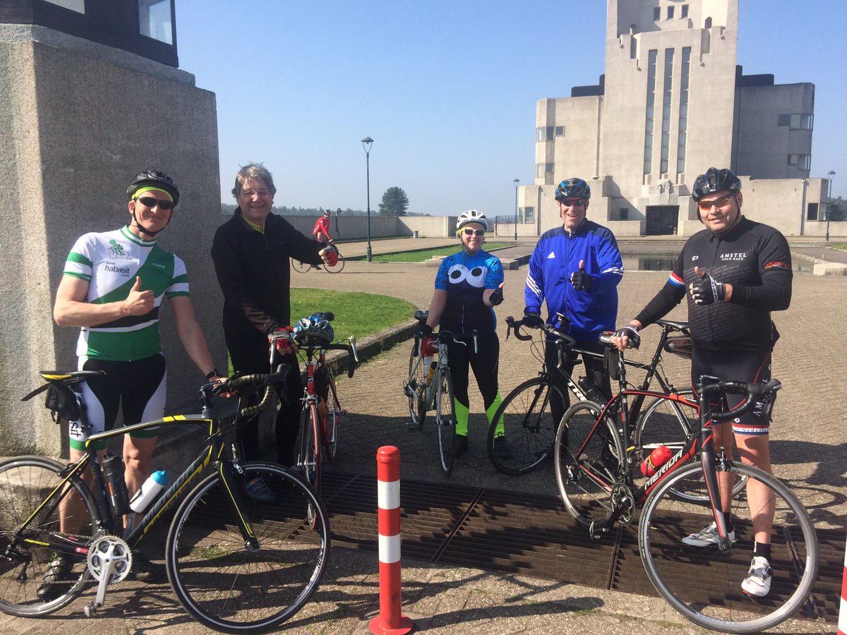 Gezellige teamrit met @MartijnKraa <a href="/basrenooij/">Bas Renooij</a> Eelco Koekoek <a href="/K_Nauta/">Karin Nauta</a> en <a href="/FlorisKBosch/">Floris Bosch</a> om te trainen voor de <a href="/Hartstichting/">Hartstichting</a> #elfstedentocht