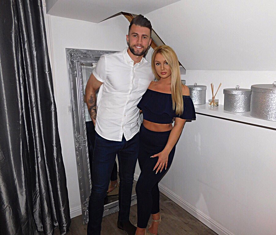 liam_wakefield's tweet photo. Birthday celebrations🍰🍾🎉 https://t.co/X3kDtTuqOn