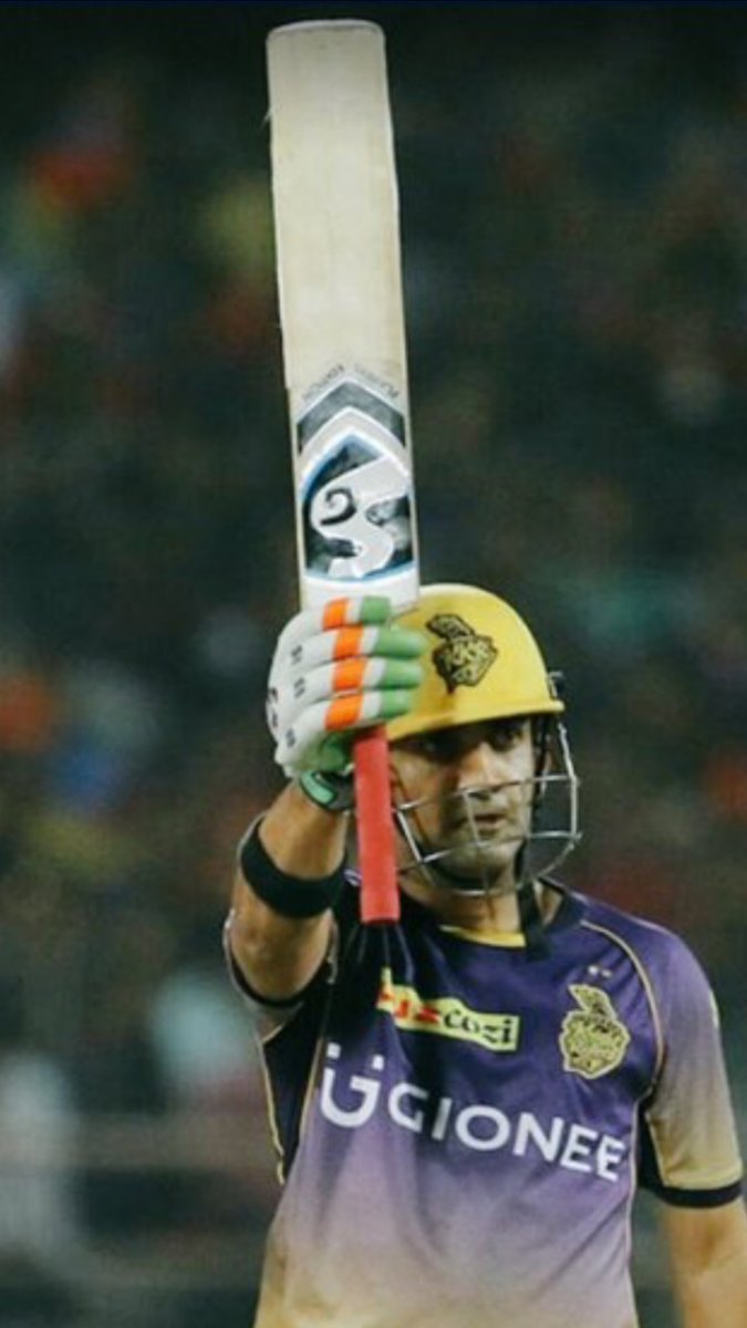 GautamGambhir's tweet photo. Booming bats, soft but sturdy gloves &amp; leg guards, @sg_cricket has it all. Thanks Team SG or Sanspareils Greenlands, Meerut. https://t.co/46H9sfFu4G