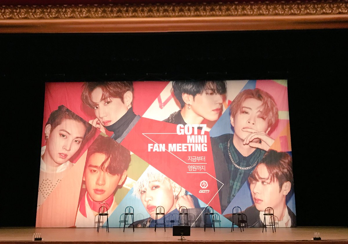 CRYSTAL_975's tweet photo. 기대돼 #GOT7 #갓세븐 #MINIFANMEETING https://t.co/zDk1ZSJD99