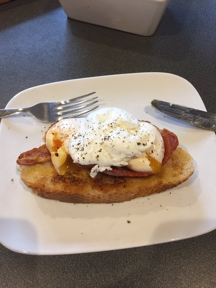 GrahamLuff's tweet image. Home alone and looking after No. 1 again.#selfpreservation