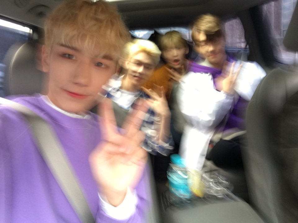 myteen_staff's tweet photo. [#마이틴] #천투빈수 오랜만에 여러분들을 만나러가는 저희들의 ���음을 담아봤습니다❤️ ☺️ #신난다 #오늘 #날씨 #맑음 #기분 #맑음 #팬들 #예쁨 #수면실_2호차_준시한왕자 https://t.co/HufnNB9P4n