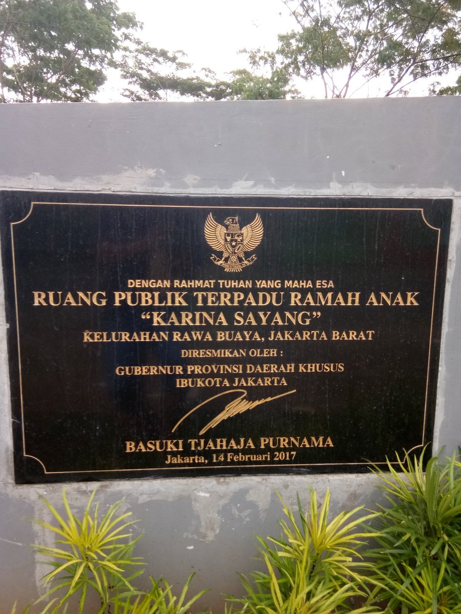 SGpsmg's tweet photo. macam2 tanaman tumbuhan obat2an alami RPTRA karina sayang rawabuayan  #hariadhi #btp #kicau_saya #boservan #aripin #dp0 https://t.co/Sujpsqpfz0