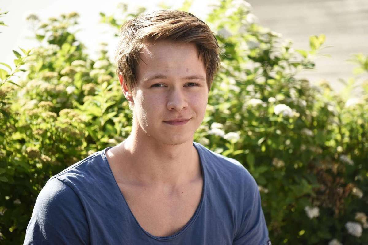 HockeyKhaos's tweet photo. Anslut till Elite Hotell och hjälp Missing people söka efter Markus Olsson. https://t.co/SiklaGrFaD