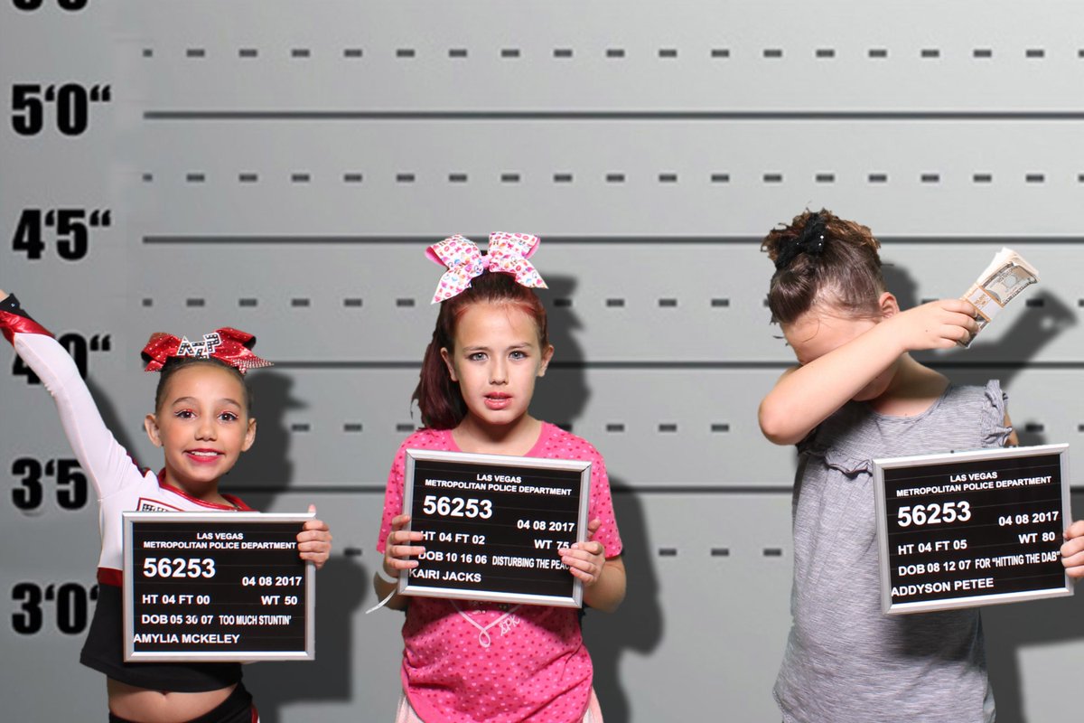 IGMIVjk's tweet photo. Big trouble, small packages! #igmivjk #grandbazaarlv #lasvegasnv https://t.co/Ge4x36o7JM