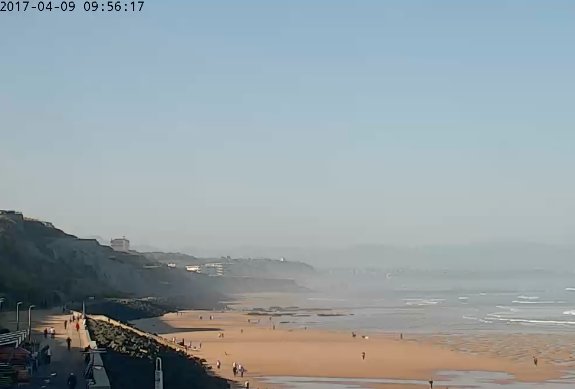 HiriartP's tweet image. Une autre vue live de la plage de la #CôteDesBasque de @Ville2Biarritz, il va faire moins chaud qu'hier samedi mais on est pas mal.
#Surf