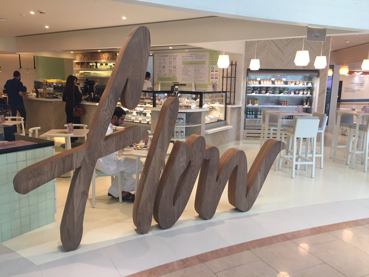 thisisaby's tweet photo. Loving the vibe of @flowdubai--very cool to see #DoneByYouth emblazoned on this establishment! Claps for H.E. @shamma. #UAE #youth https://t.co/XWlguAZPpN