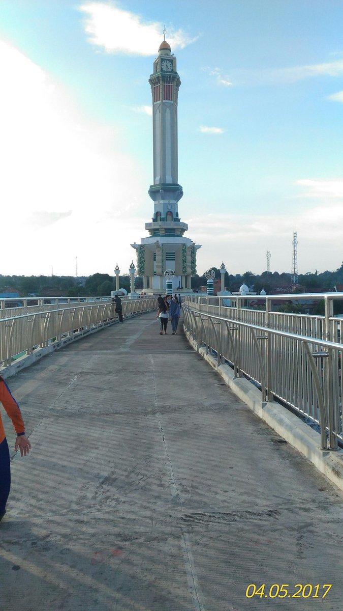 Rayana2308's tweet photo. Jembatan GENTALA ARSY Kota Jambi https://t.co/kZTD2WJl5V