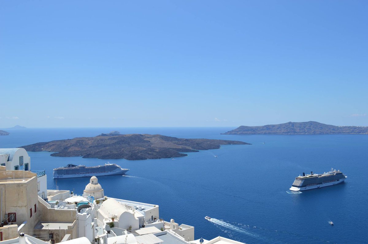 KIWI_TRAVEL_EU's tweet photo. #Santorini #Fira 🇬🇷
#KIWITravelEUSuperPrices #Easter_Holidays
Atlantis 4* Like From 48.00€ pp pn in DBL BB #Compare➡https://t.co/Ng6wmVg0CW https://t.co/rll9q754Ys