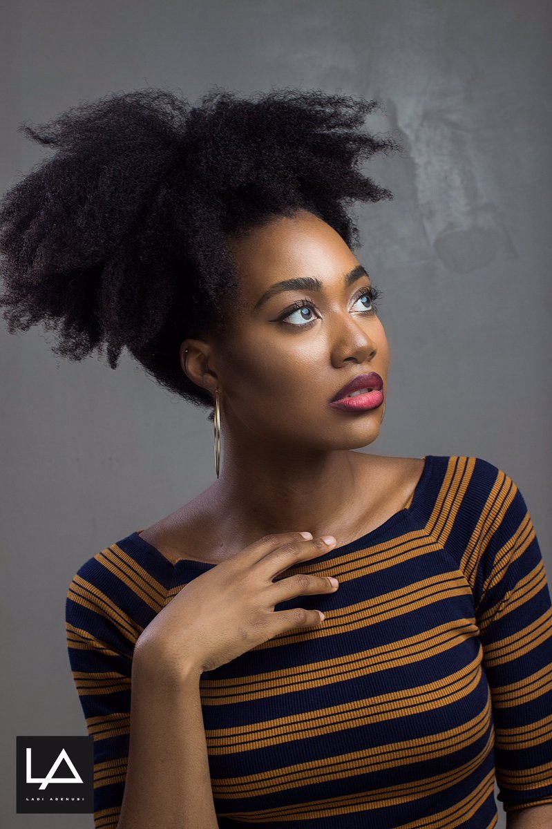 ladiadenusi's tweet photo. Camera on the talented @EfikZara #ladiadenusi https://t.co/h7HyfNO9kY