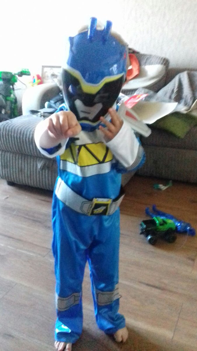 ashbateman's tweet photo. my little power ranger in his birthday outfit https://t.co/uHvi6mW1rN