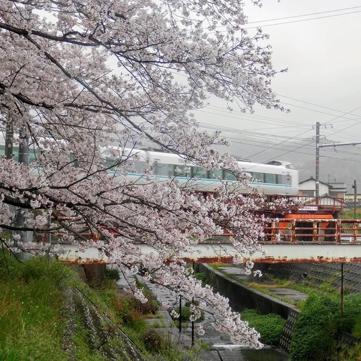 六十谷駅