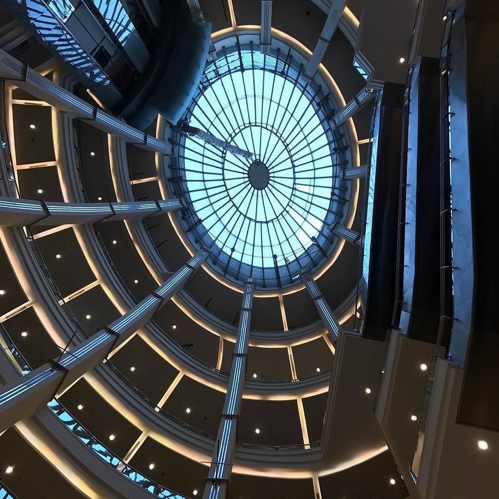 powercx's tweet photo. Art or Architectural Feat? #nofilter #lines #abstracto #abstractart #abstractexpressionism #modernart #expressioni… https://t.co/x2Pr29Vs7U https://t.co/VnQEFKNgfs
