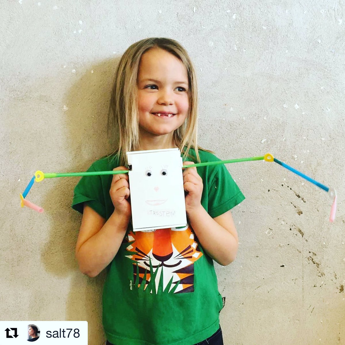 KidsHackDay's tweet photo. This girl made a robot called Trösten (trösta = to comfort in swedish). Let the kids joy and creativity guide your lives in these hard times https://t.co/Mbo9G6eOIJ