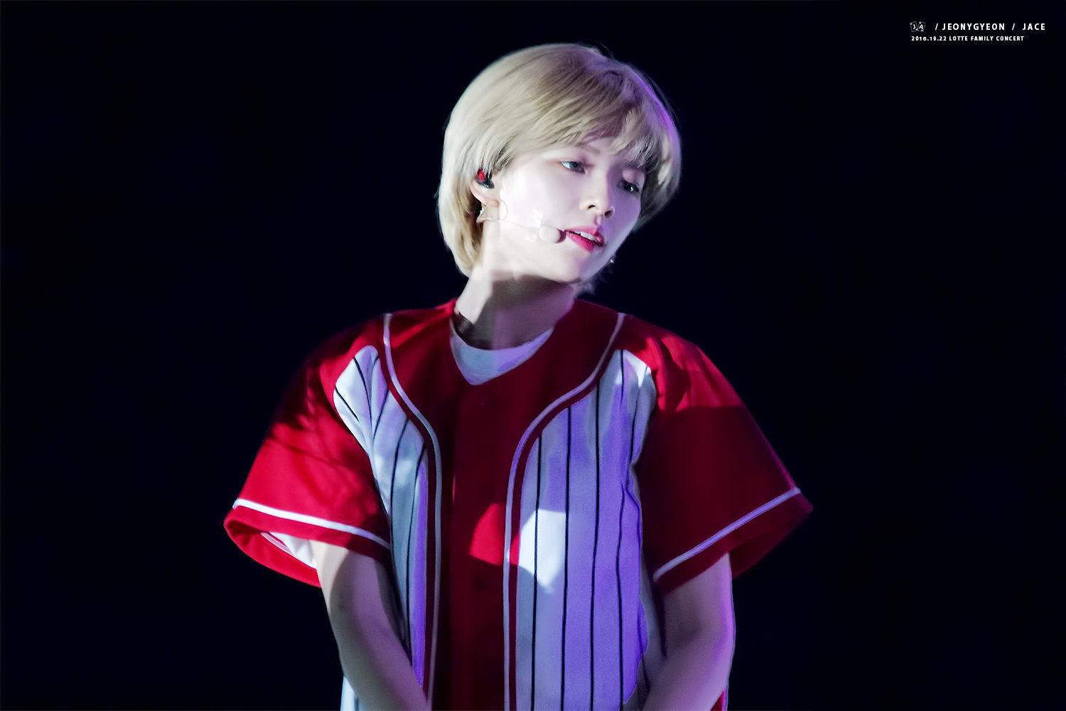 C89e2ZcVYAAFfHM.jpg:orig