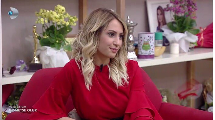 Günaydın Kırmızılım ❤👠🌙 <a href="/karacarabiaa/">Rabia Karaca</a> 

#RabiaKaraca #kismetseolur
