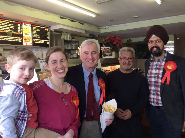 TanDhesi's tweet photo. Very grateful to @johnmcdonnellMP for taking out valuable time to support @graveshamlabour campaign, speaking with locals on their doorstep. https://t.co/RXOJNdf0Xn