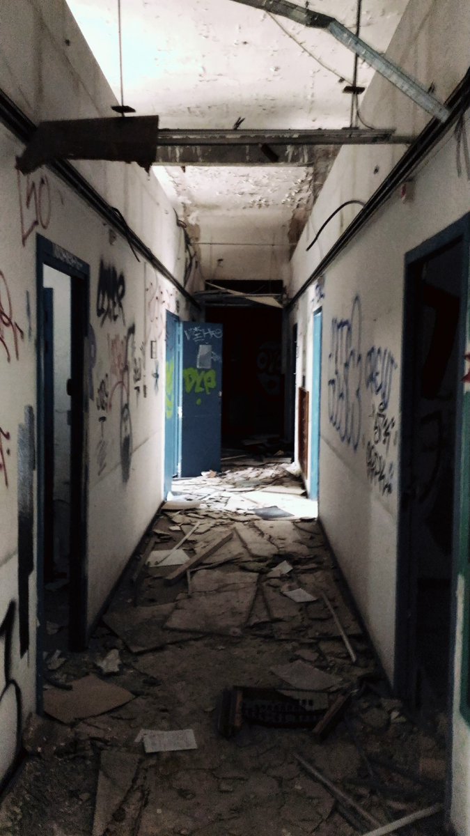 #urbex
#abandoned 
#BornForExplore
                           🚫 TDB 🚫