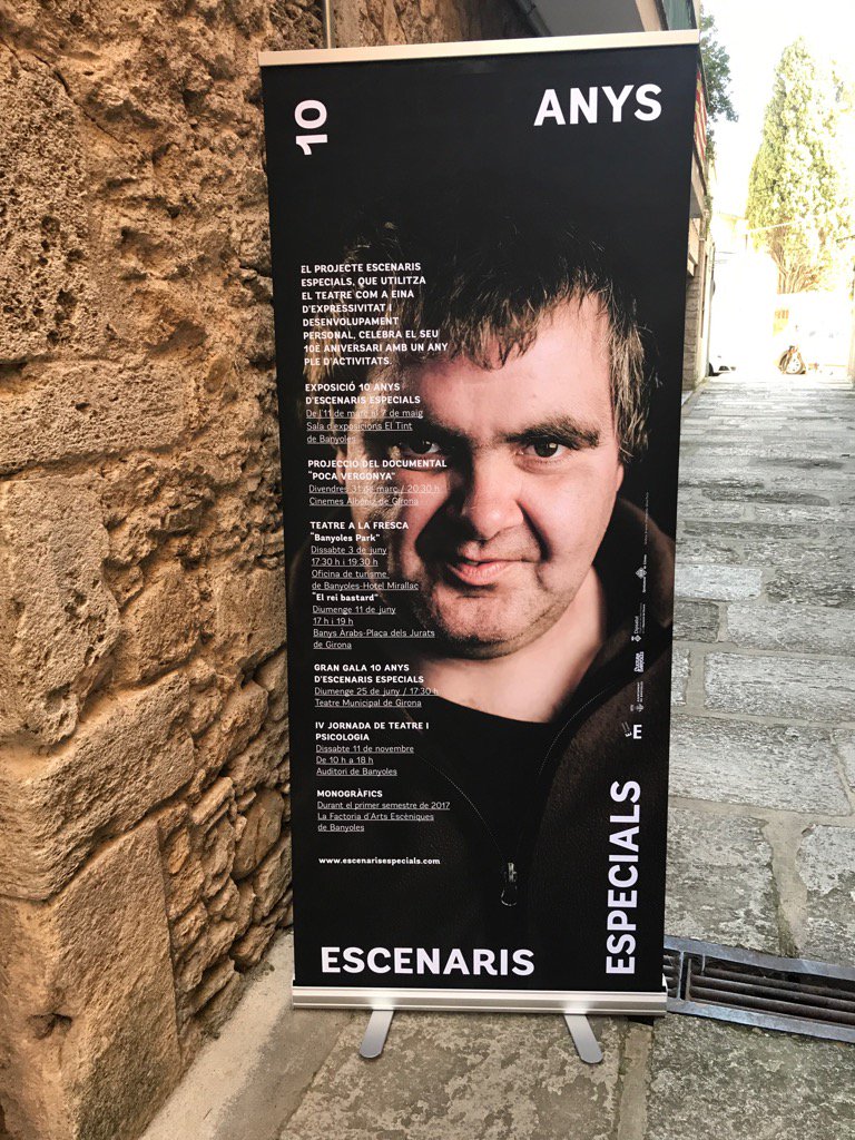 moisesmaicas's tweet photo. 'Escenaris Especials - 10 Anys', una exposició imperdible, a La Llotja del Tint de Banyoles! https://t.co/jt3Vmmuvcr