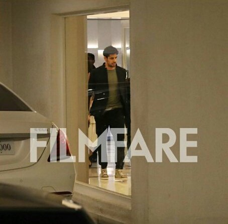 SidsUniverse's tweet photo. (Pics) @S1dharthM with @aliaa08 &amp; @Akansharanjan at Karan Johar's party https://t.co/v2jZ9KRUCy