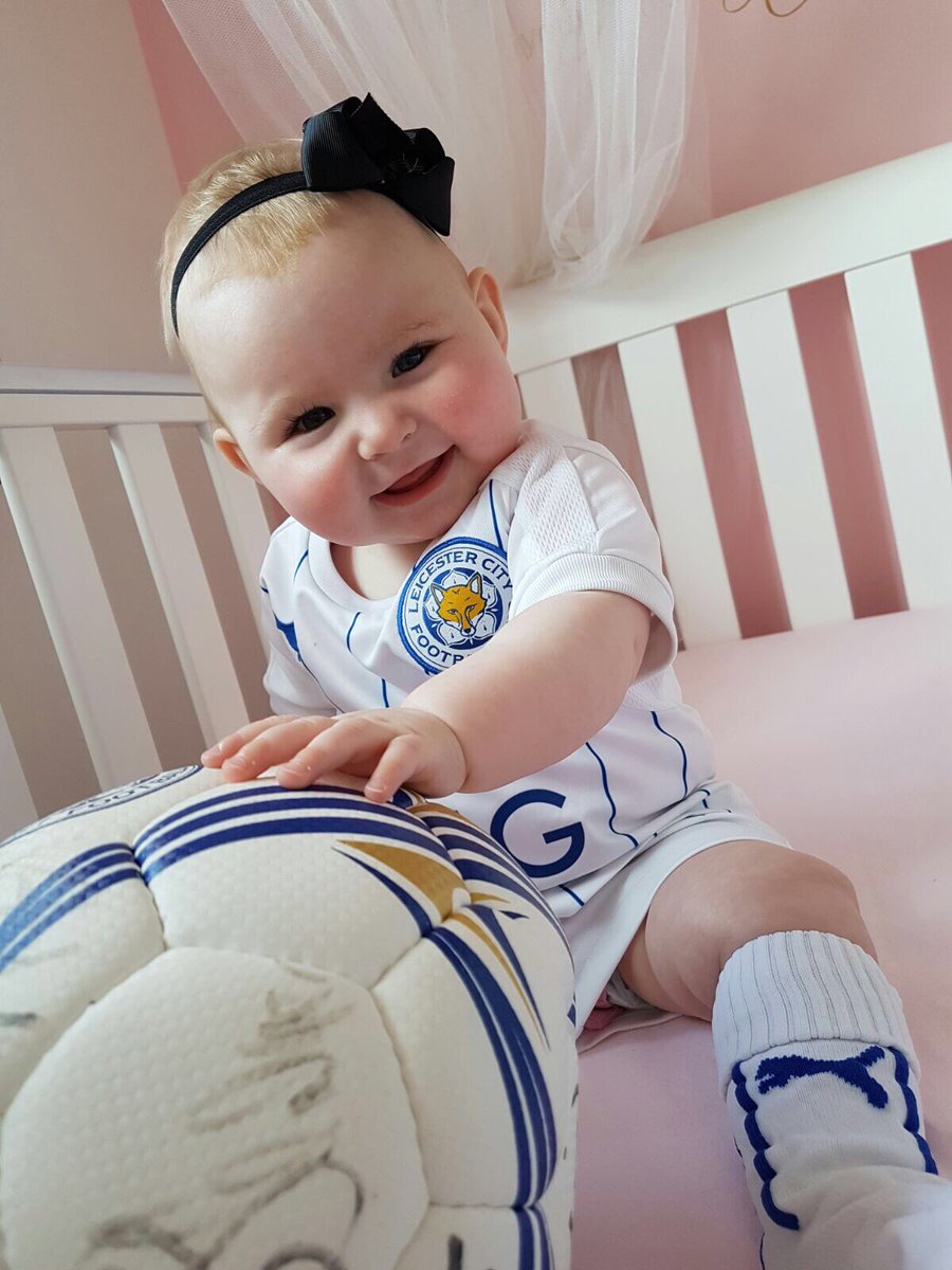KizzaLCFC87's tweet photo. @Full_KitWanker This has got to be the only time it's acceptable to be a FKW 💙 #LCFC https://t.co/2WoxdwXnwj