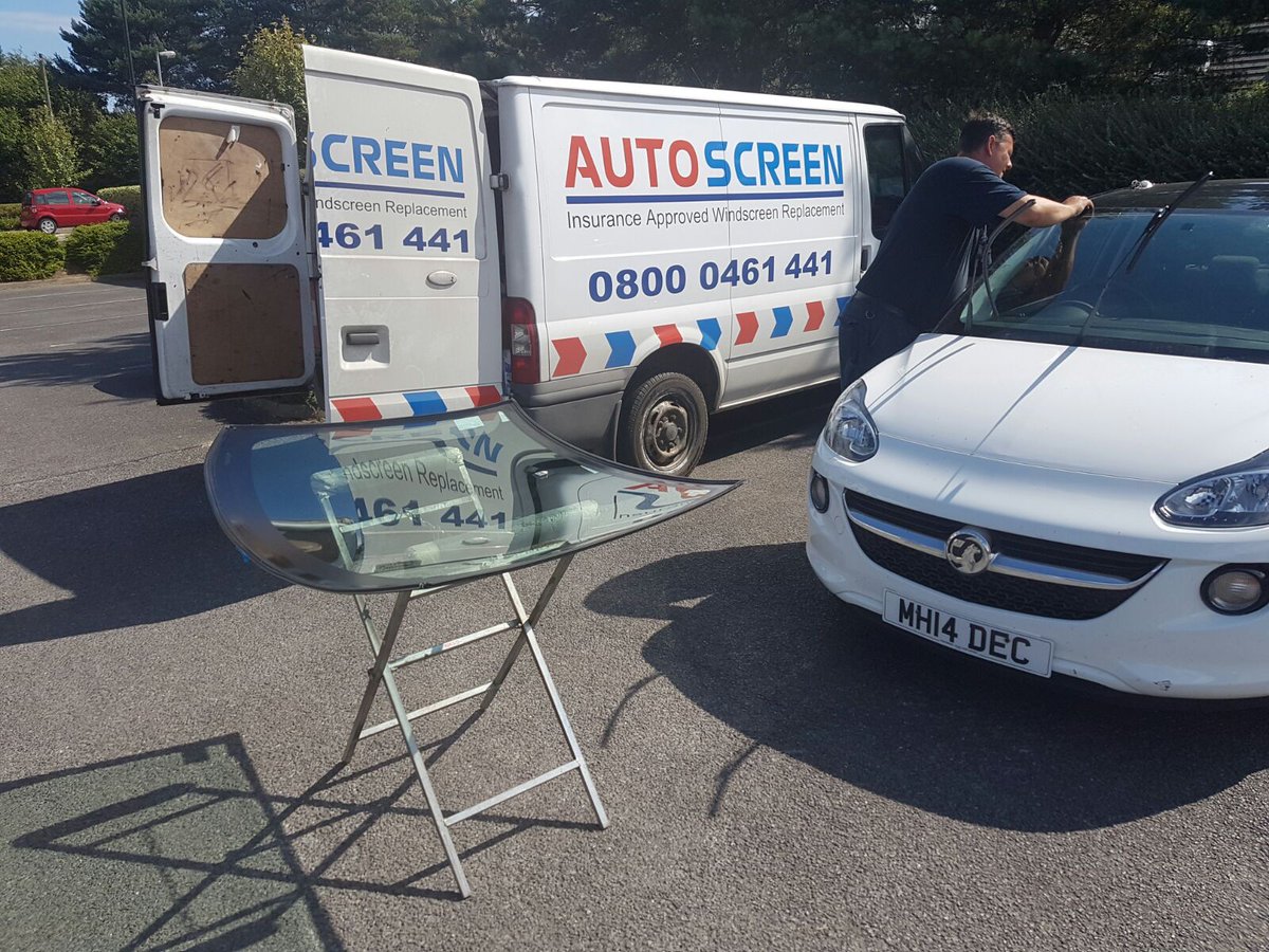AutoscreenUK's tweet photo. We'll visit you at home, work or any other location - 24 hours a day 365 days a year #WindscreenReplacement #NorthEast https://t.co/jodxM8RlVp