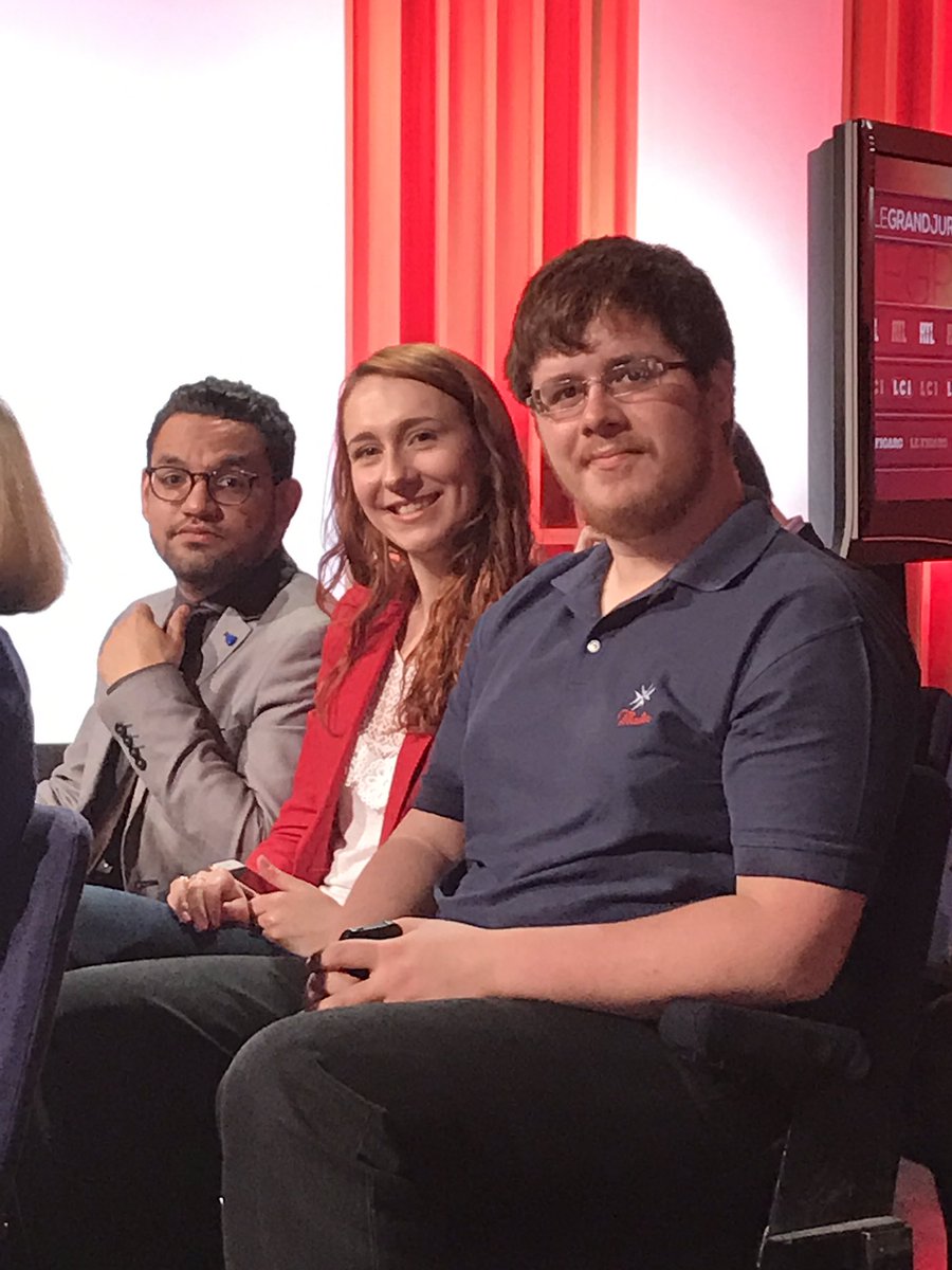DavyRodriguez_'s tweet photo. Le #FNJIDF est présent sur le plateau du #LeGrandJury sur RTL pour écouter Marine ! #AuNomDuPeuple https://t.co/JdFUejpftI