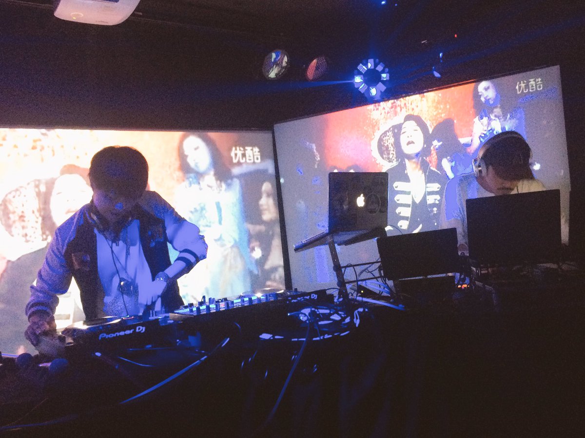 cosmoxhorns's tweet photo. #MBD5  やっしー&amp;あにきさん やはり最高や〜！ https://t.co/6DR2GonW6X