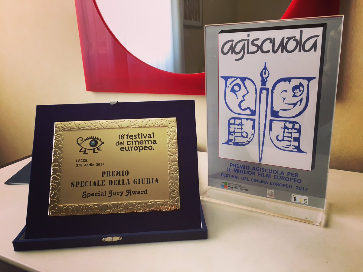 Prix spécial du jury et Prix de la jeunesse pour <a href="/CompteTesBless/">Compte tes blessures</a> au <a href="/fcelecce/">Festival del Cinema Europeo</a> de Lecce 🎉🙏🍿🇮🇹 #ATasteOfInk <a href="/RezoFilms/">Rezo Films</a> @uniFrance <a href="/Cineuropa/">Cineuropa</a>