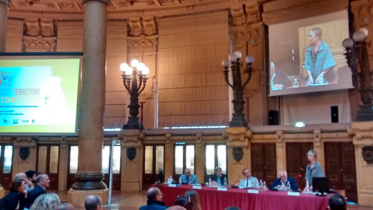 ConfesLiguria's tweet photo. Ma l'ultimo tweet non può che essere per la nostra presidente uscente Patrizia De Luise: a lei va il ringraziamento di tutta #Confesercenti! https://t.co/JYzfdnjcza