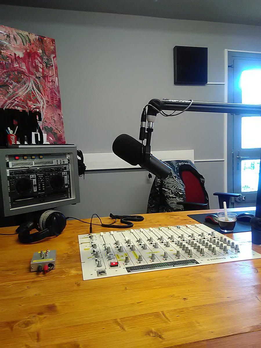 Civigaz38's tweet photo. #civigaz38 en interview à la radio ce soir sur 101.2 ! https://t.co/dks4XNO0Xs