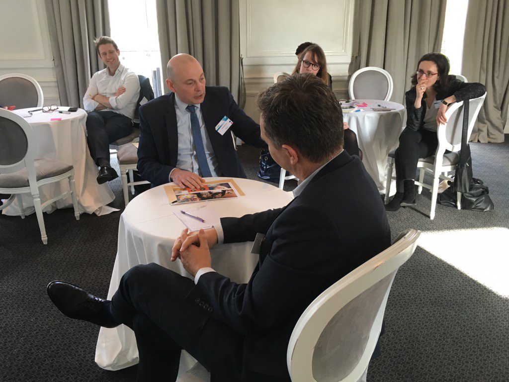 Un drug dealer responsable RSE?! Ca le fait #USpring @U_Spring17 <a href="/StrateResearch/">StrateResearch</a>