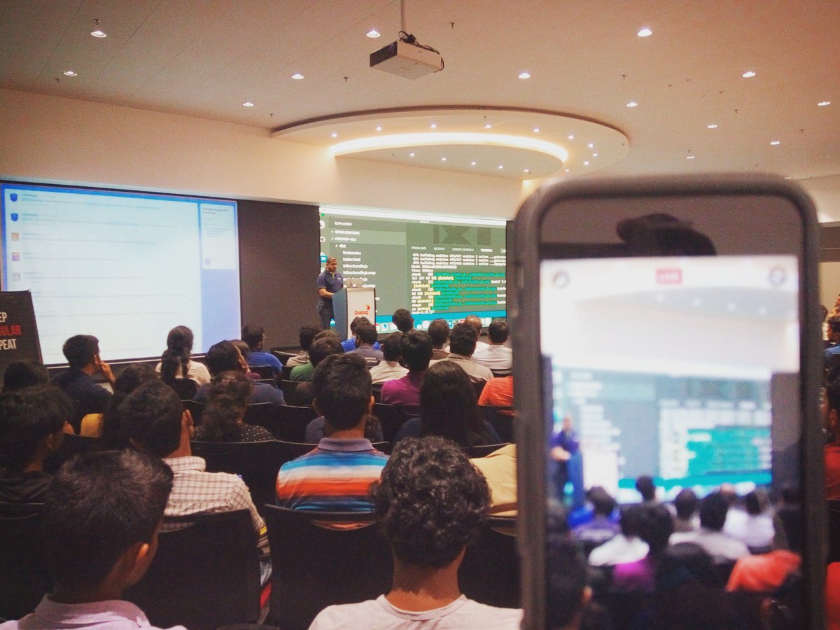 colomboangular's tweet image. Thank you Sameera Sampath for a great session on #angularCLI marking the end of another amazing #colomboangular2017!