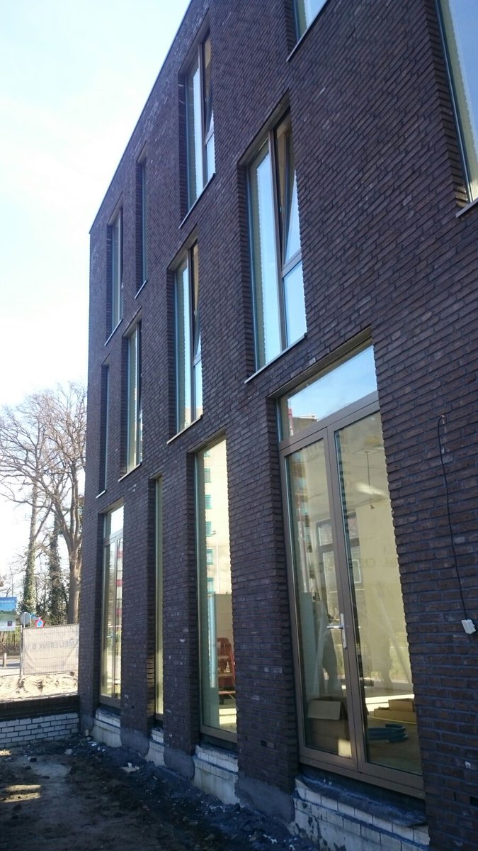 Prachtige gevelstenen mogen leveren voor een unieke woning in Enschede van fabrikant Caprice <a href="/metselsteen/">Caprice</a> gebouwd door <a href="/MeijerinkGebr/">MeijerinkGebr</a>