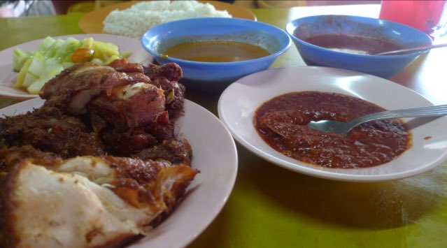 Mira On Twitter 22 Nasi Ayam Goreng Dapur Kayu Jalan Petaling Mira On Twitter 22 Nasi Ayam Goreng Dapur Kayu Jalan Petaling Larkin My Late Atok Actually Brought Me Here For The First Time Quite Nice