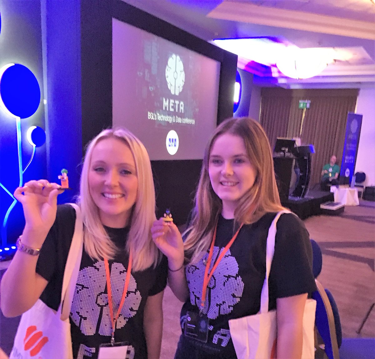 MMT_Digital's tweet image. Congrats to the winners of our #Agile board game, happy with their Lego prizes and MMT goodies! @The_BGL_Group #BGLmeta