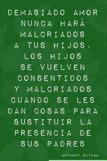 "Los bebés no manipulan a los padres, ni se acostumbran a los brazos"
serpadres.es/embarazo/parto…