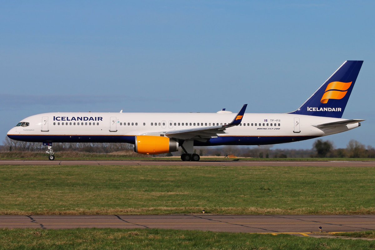 AirLivery's tweet photo. #B757 livery repaint for @Icelandair fresh out of @AirLivery Norwich, UK. #aircraft #Icelandair #AirLivery #repaint https://t.co/IjyWM5htp8