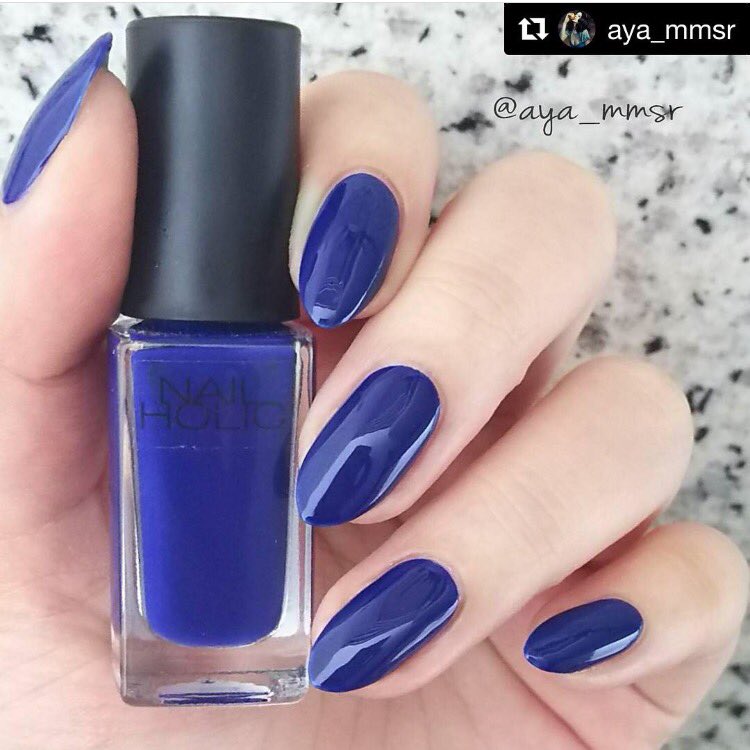 フルーリアキット ネイル ブルーネイルは意外にも手を色白に美しく見せる効果が！ #ネイル