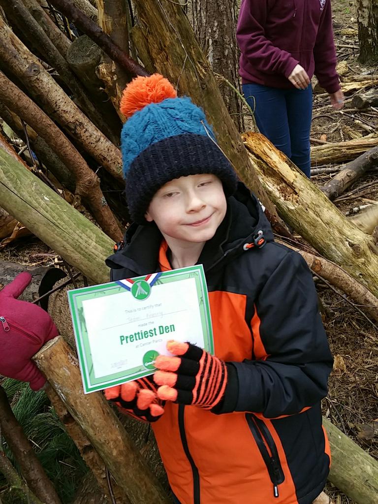 YearSevenPS_VI's tweet photo. We made the Prettiest Den @year6_ps  @YearSevenPS_VI @Priestley_Smith https://t.co/OkVs1b4n2M