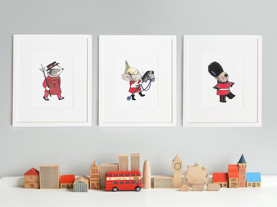 Daisyandbump's tweet photo. March March March
The #London #Guards are on patrol
#Beefeater #Cavarly @notonthehighst @Etsy @EtsyUK #londonguard #badger #mouse #nursery https://t.co/7BNdhPJKuY