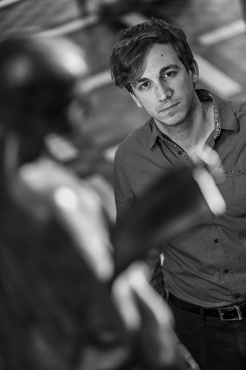 "Doe normaal en ga met mate digitaal"  <a href="/TomVanDaele/">Tom Van Daele</a> over e-health en geestelijke gezondheidszorg weliswaar.be/doe-normaal-en…