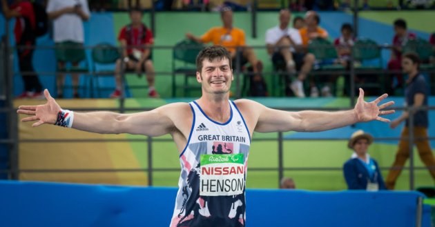 Dave Henson on losing both legs, staying positive and running his way to a Paralympic medal bit.ly/2nvIvug 

<a href="/leglessBDH/">Dave Henson</a>